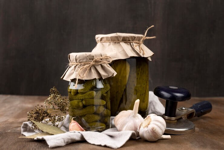 طرز تهیه ی خیارشور خانگی