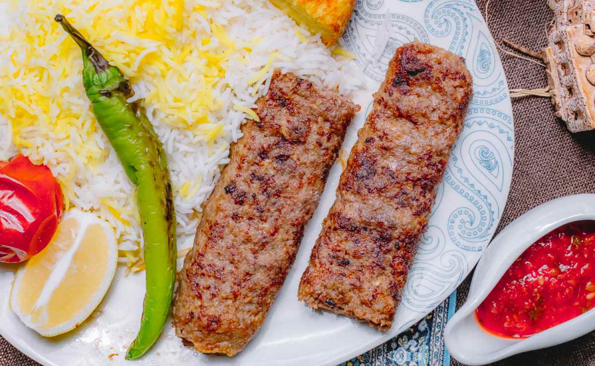 لیست انواع غذا برای خانمها