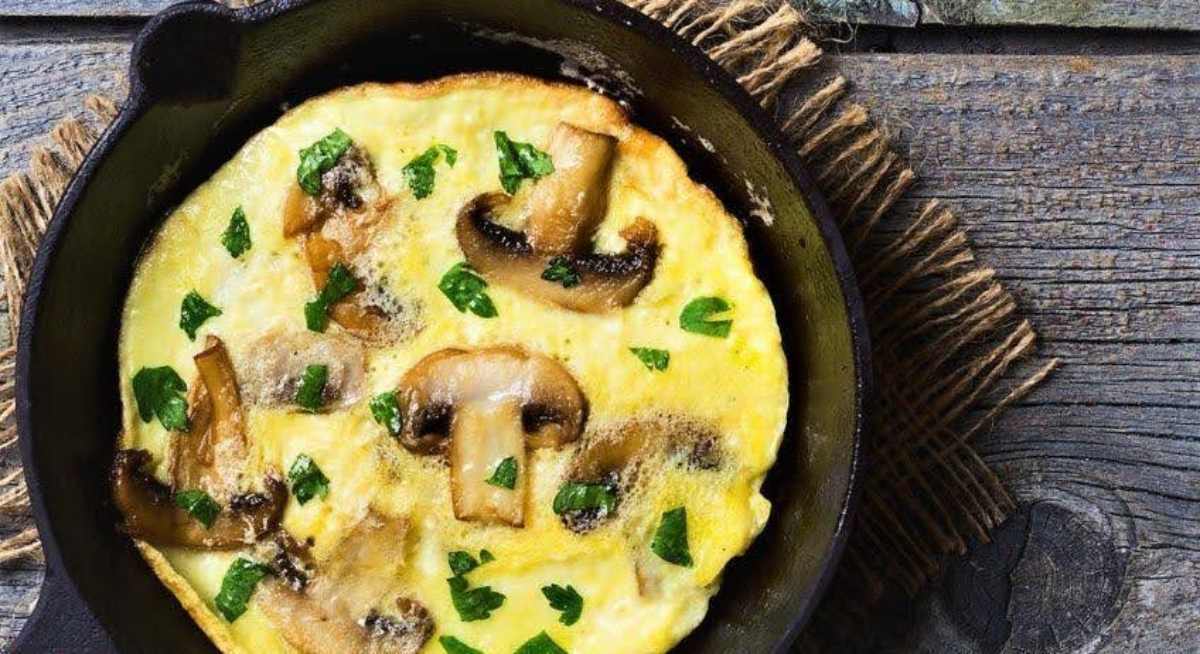 غذاهای بدون گوشت برای شام-املت قارچ