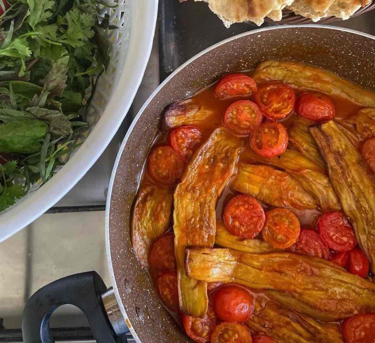 غذاهای بدون گوشت برای شام-گوجه بادمجان